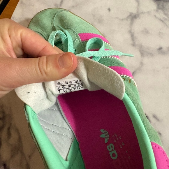 Adidas Handball Green/ Pink - Size 7, Like Sambas and Gazelle - Picture 4 of 4